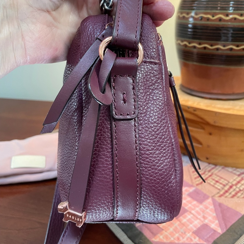 Radley London Penhurst Pebble Leather Crossbody In Me… Gem